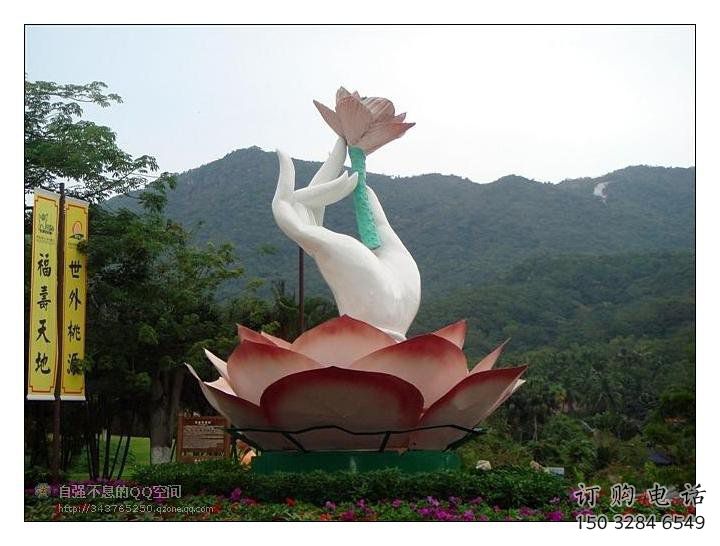 手拈花雕塑，街頭藝術(shù)，不銹鋼手拈花雕塑展品