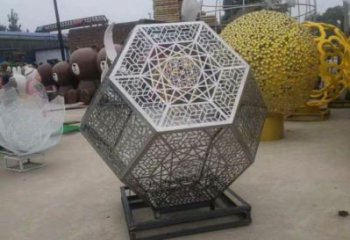 棱面球雕塑精選，景區(qū)雕塑，鏤空棱面球雕塑制作