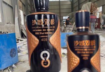 酒瓶雕塑供求，水景雕塑，玻璃鋼酒瓶雕塑制造商