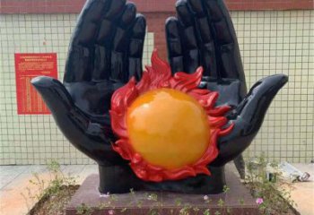 火球雕塑展品，花園小品，玻璃鋼手托火球雕塑優(yōu)選