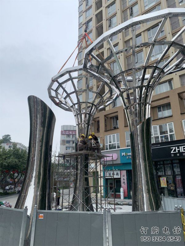 遮陽樹雕塑優(yōu)選，室外雕塑，彩繪鏤空遮陽樹雕塑優(yōu)選