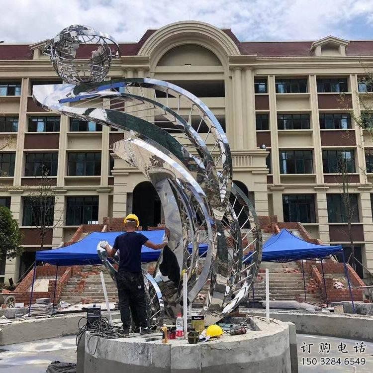 鏡面樹葉雕塑訂做，景區(qū)案例，不銹鋼鏡面樹葉雕塑廠家