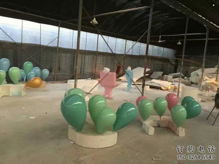 氣球樹(shù)雕塑廠家，彩繪構(gòu)件，玻璃鋼氣球樹(shù)雕塑供應(yīng)