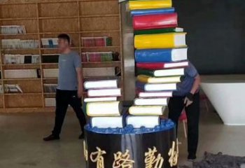 疊書雕塑供給，校園雕塑，不銹鋼疊書雕塑廠家