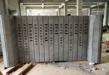 彩繪竹簡(jiǎn)雕塑