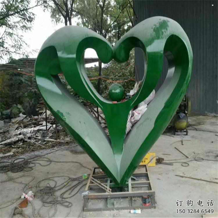 桃心雕塑優(yōu)價(jià)，鋼管組合，不銹鋼桃心雕塑特供