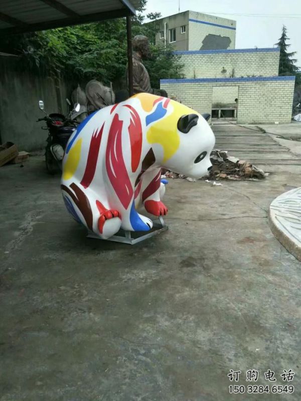 公共熊貓雕塑訂做，城市裝飾，庭院彩繪熊貓雕塑展品