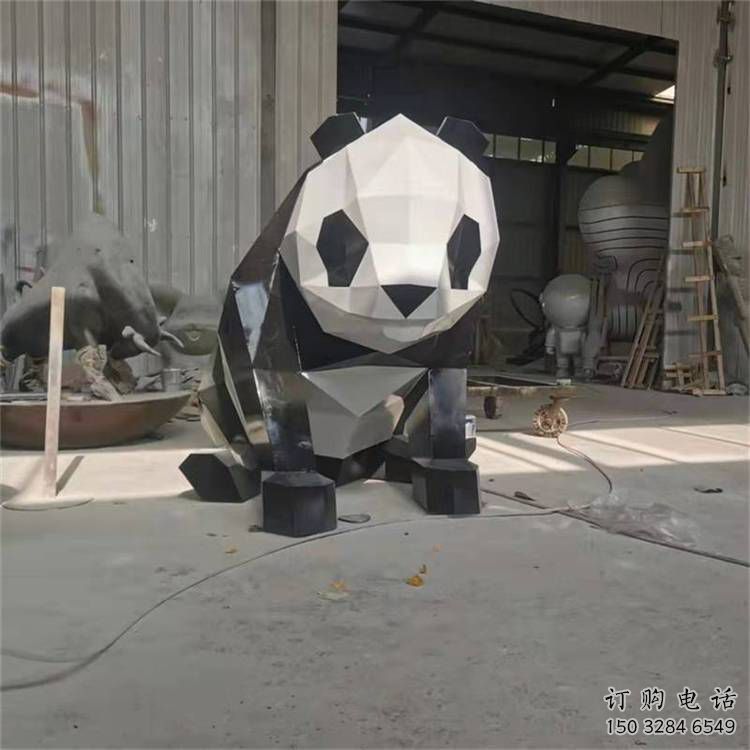 熊貓雕塑制造，白鋼構(gòu)件，幾何切面熊貓雕塑提供