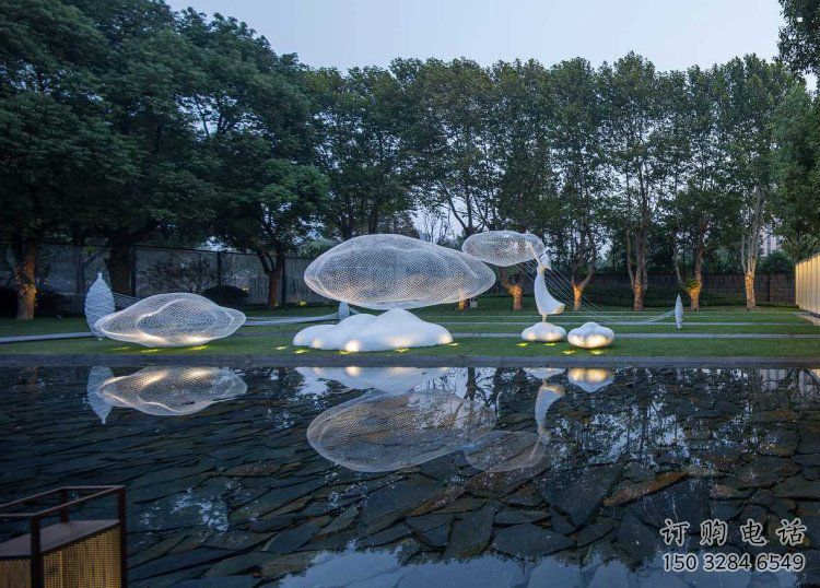 云朵雕塑供應，花園小品，戶外鏤空云朵雕塑展品