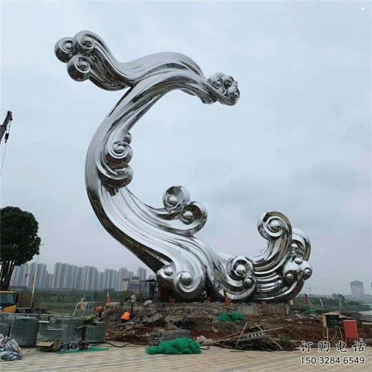 公園云朵雕塑，噴砂發(fā)光雕塑，鍛造工藝