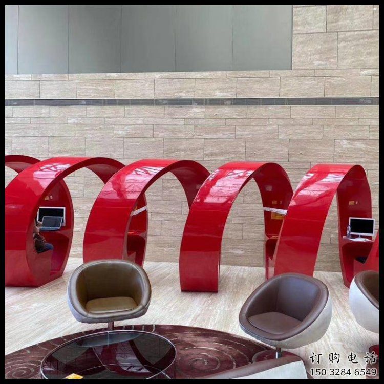 創(chuàng)意坐凳雕塑，膠卷藝術(shù)造型，膠卷坐凳雕塑制作