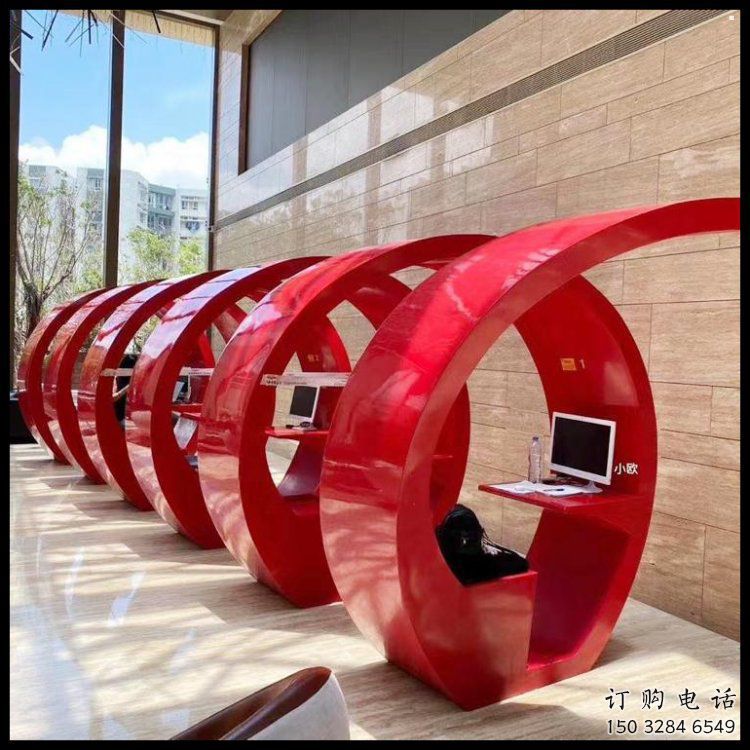 膠卷坐凳雕塑加工，現(xiàn)代美陳裝飾設(shè)計