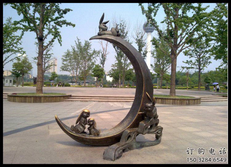 金屬月亮雕塑制造商，鋼管組合，不銹鋼月亮雕塑優(yōu)選