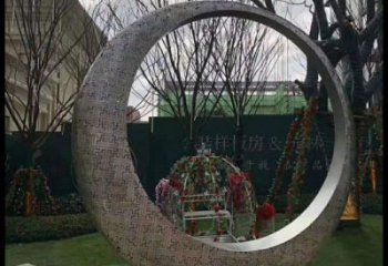 月牙雕塑工廠優(yōu)選，城市裝飾，景觀鏤空月牙雕塑供給