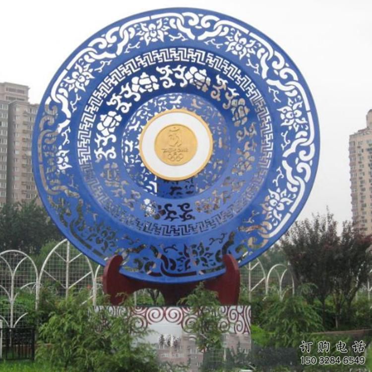 建筑圓環(huán)雕塑承接，美陳雕塑，烤漆圓環(huán)雕塑定制