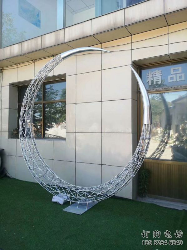 圓環(huán)雕塑制造商，小區(qū)擺件，白鋼鏤空?qǐng)A環(huán)雕塑提供