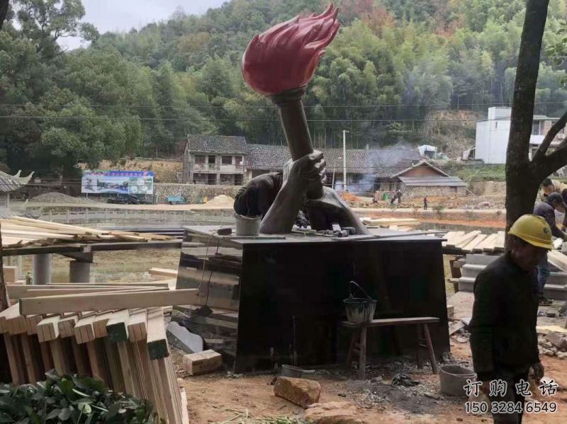 火把雕塑點擊，城區(qū)小品，不銹鋼火把雕塑承接