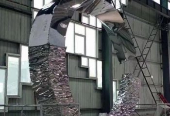圓環(huán)雕塑展品，室外軟裝，展示不銹鋼圓環(huán)雕塑訂做
