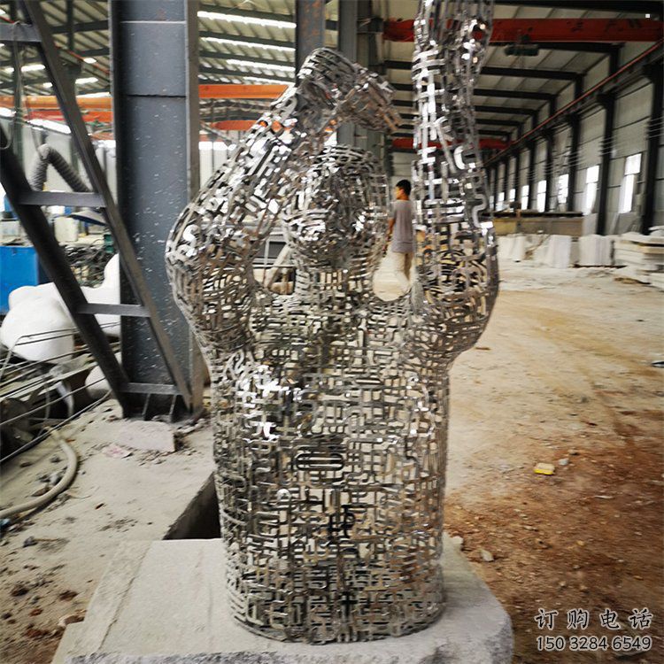 鏤空人物雕塑展品，景觀概念，鐵藝字母人物雕塑優(yōu)選