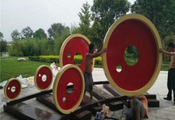 車輪雕塑精品，白鋼構件，別墅車輪雕塑供求