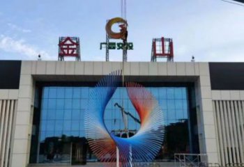 鳥翅建筑雕塑預定，城區(qū)小品，不銹鋼鳥翅雕塑制造商