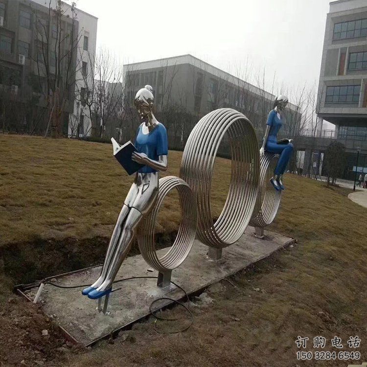 新鄉(xiāng)賽車(chē)雕塑制造商 新鄉(xiāng)賽車(chē)雕塑制造商