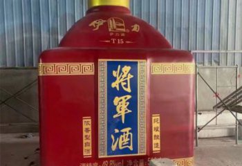 漢中洋酒瓶雕塑選定，景觀雕塑，玻璃鋼洋酒瓶雕塑造型生產(chǎn)商