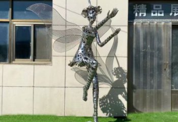 涪陵現(xiàn)代鏤空舞者雕塑承接，歐式風格，鐵藝跳舞雕塑精選